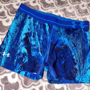 Under Armour dry fit shorts🛍